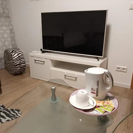 And Fair In - Messe - דירה הנובר