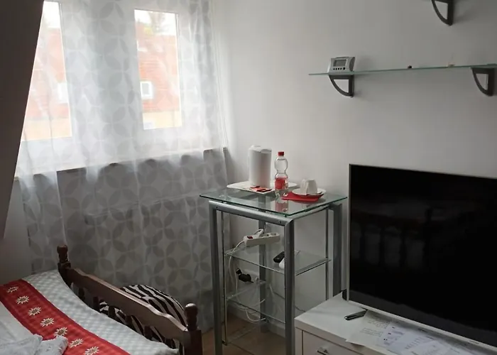 And Fair In - Messe - הנובר